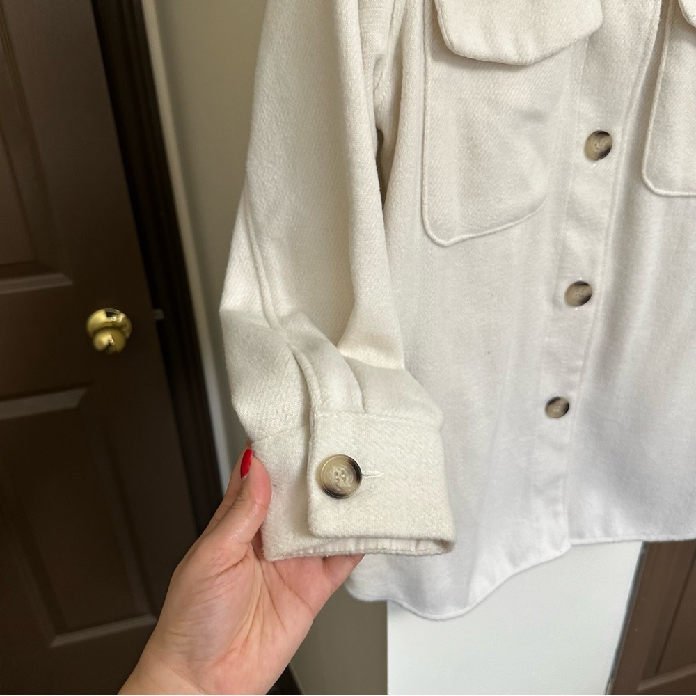 Cream Shacket - Picture 5 of 6